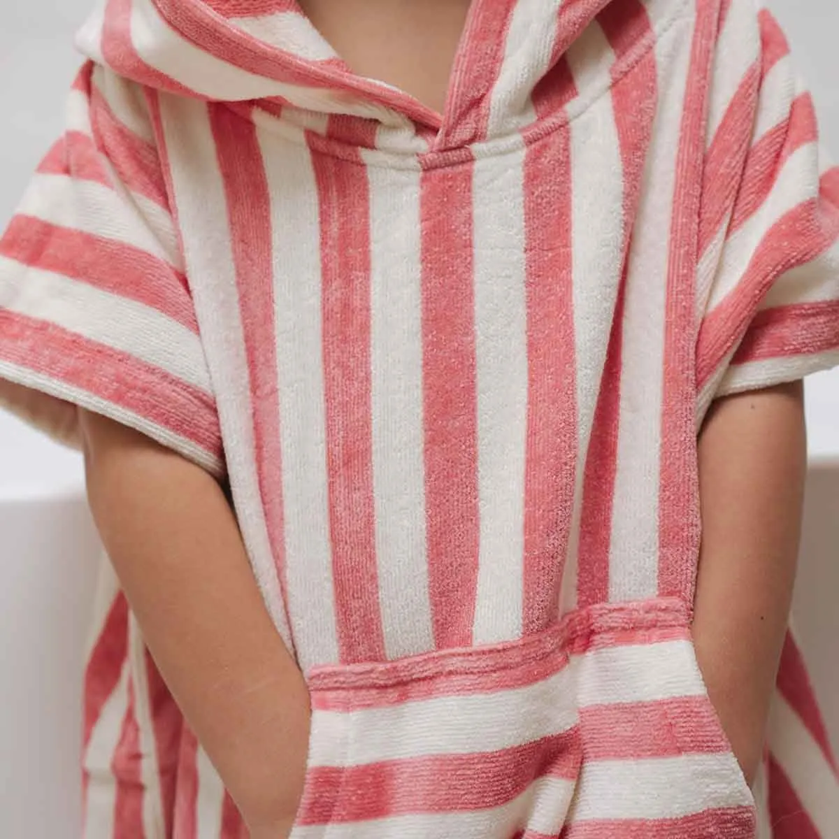 Suzon Bath Poncho Strawberry White